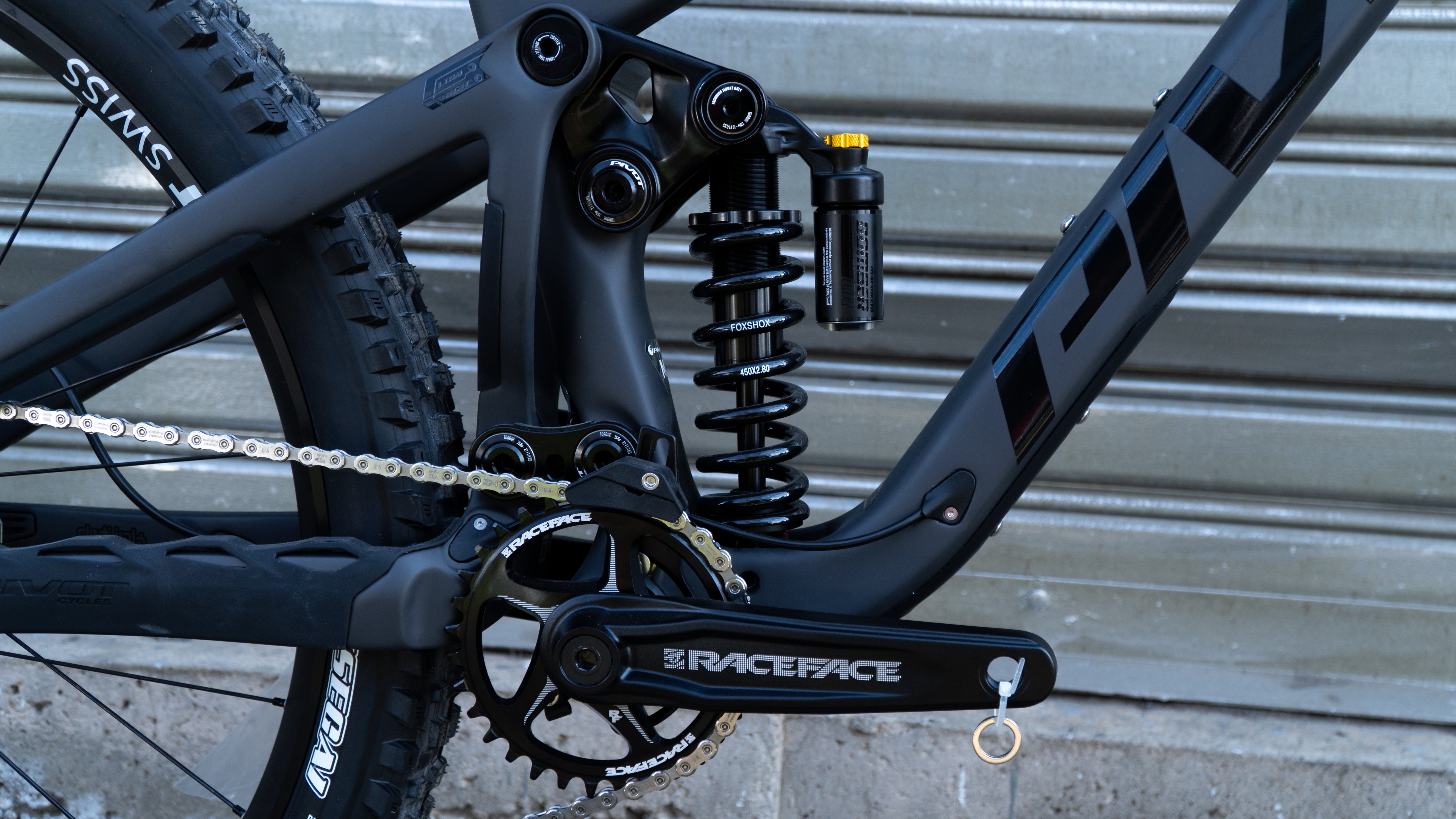 Pivot Mach 6 Kit Ride GX/X01 - Coil Stealth Bicicleta