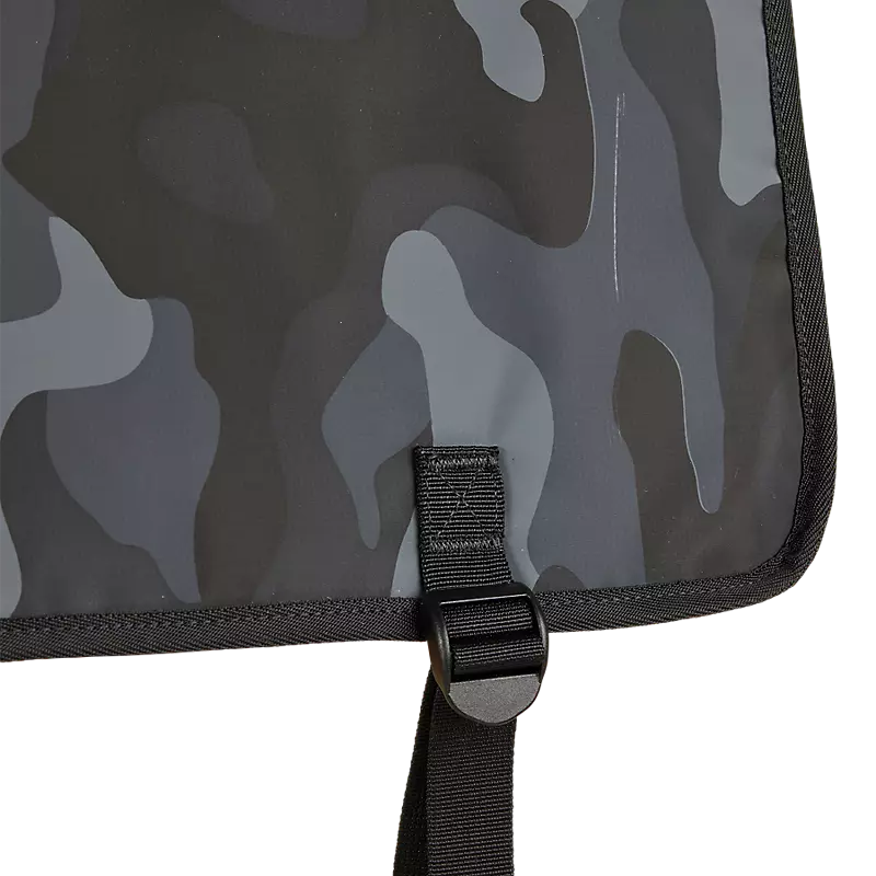 Fox Large Blk Camo Tailgate Cover 24