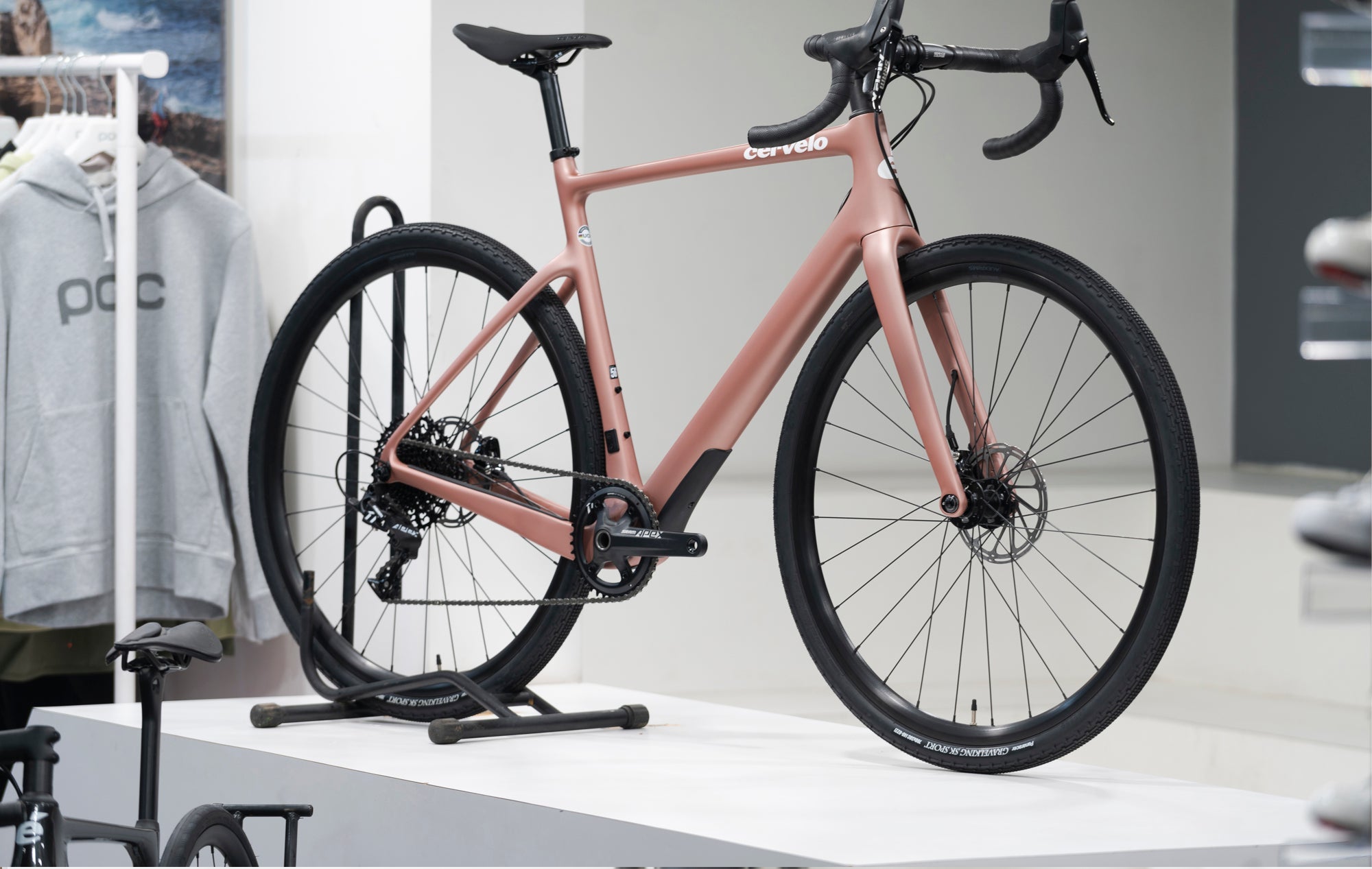 Cervélo Áspero Sram Apex 1 Rose Champagne