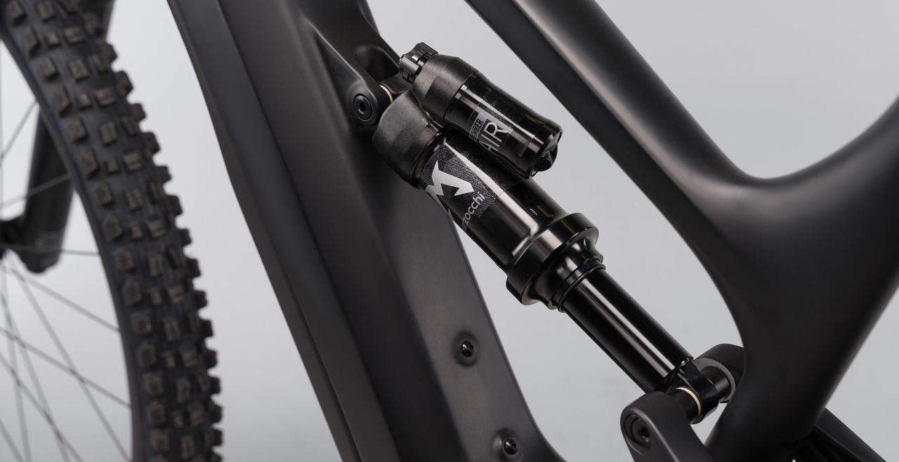 YT Decoy MX Shimano EP801 720Wh Core 2 Carbono/Aluminio Black