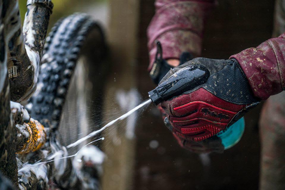 Peatys Detergente 1lt para limpiar bicicleta - Tienda Ride